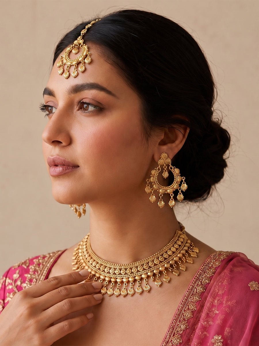 Tanusha Bib Necklace Set-Gold