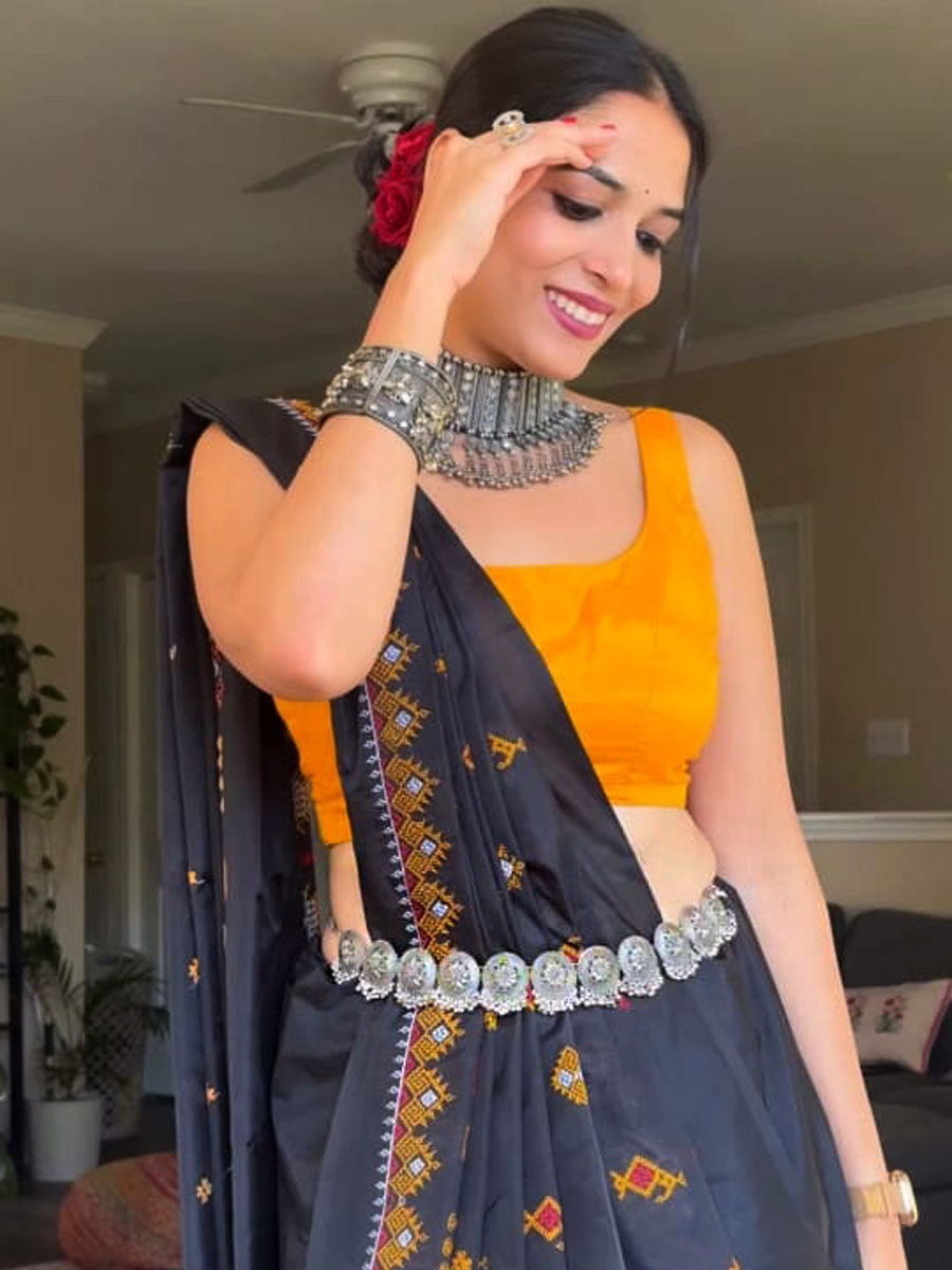 Romisa Waist Chain